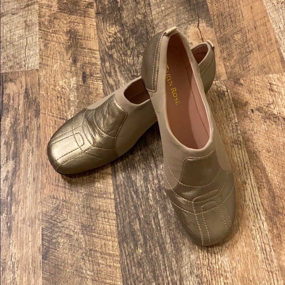 Taryn Rose slip on size 9
